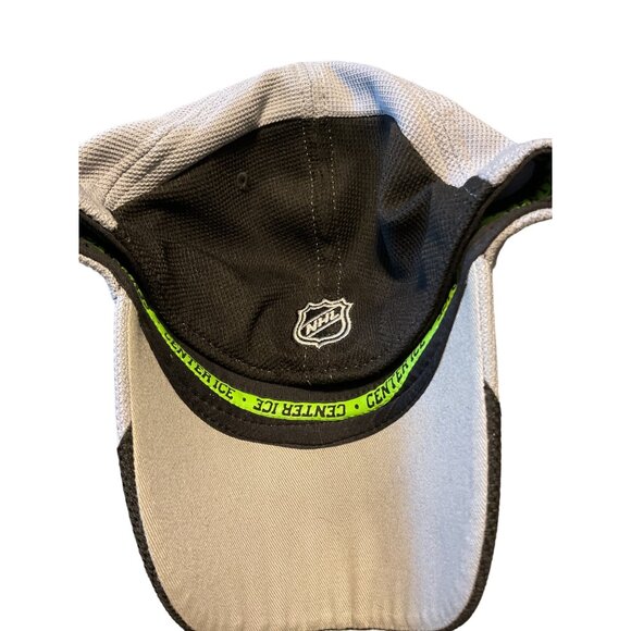 Reebok NHL Center Ice Collection Hat Minnesota Wild Logo Black & Grey S/M - Picture 3 of 7